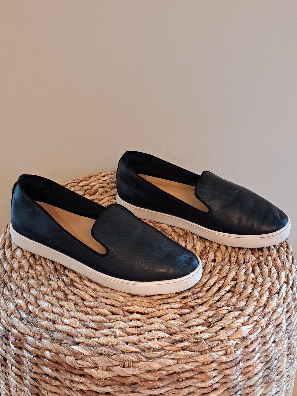Birdies Womens Swift Black Leather Athleisure/Casual/Preppy Loafer Sneakers 7